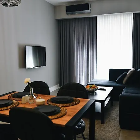 Apartment Квартира 1+1/Центр, 5 Мин От Пляжа Клеопатра Alanya